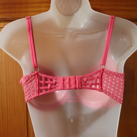 Victoria’s Secret Lot of 3 Bras 32DD Very Sexy Push Up & Dream Angel Demi - Picture 6 of 16